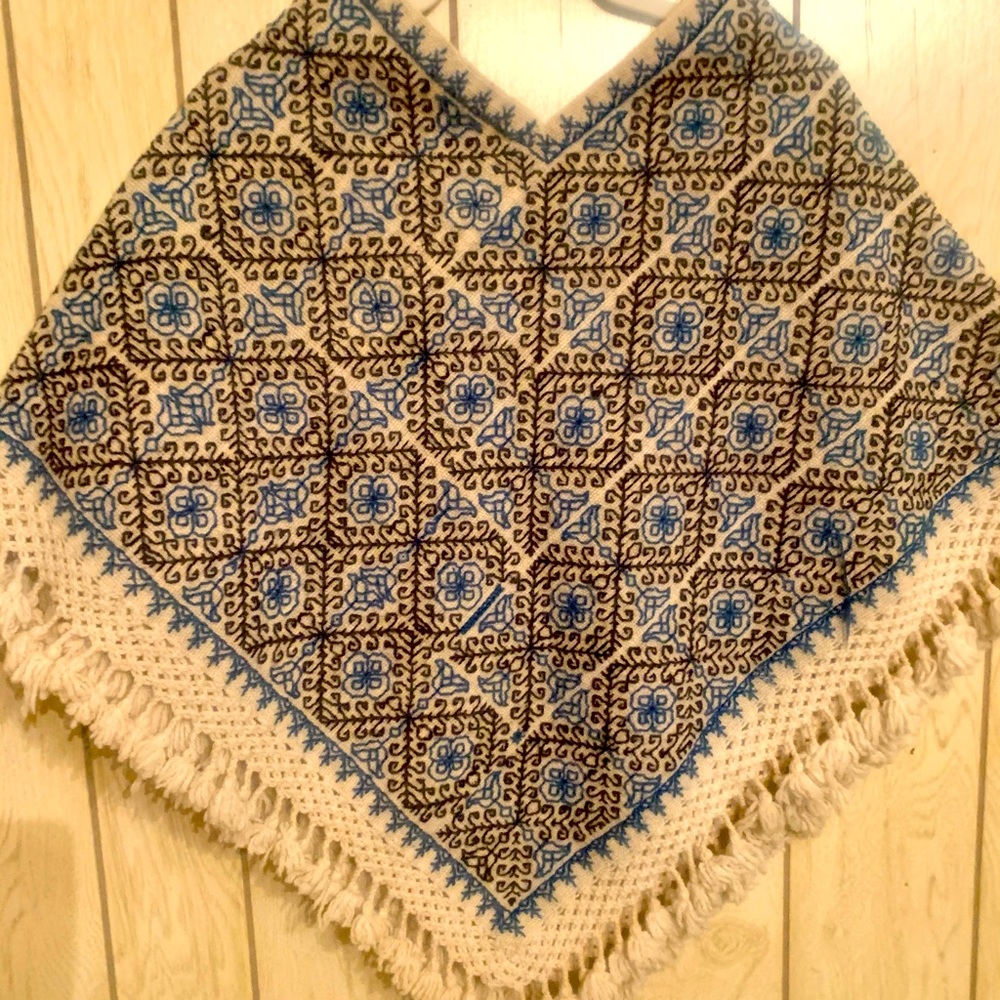 MEXICAN CAPE QUEXQUEMETL